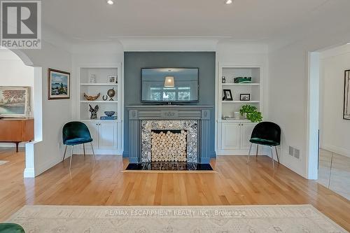 896 Lasalle Park Road, Burlington, ON - Indoor Photo Showing Living Room With Fireplace