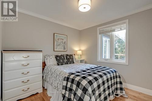 896 Lasalle Park Road, Burlington, ON - Indoor Photo Showing Bedroom