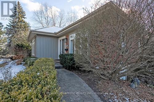 896 Lasalle Park Road, Burlington, ON - Outdoor