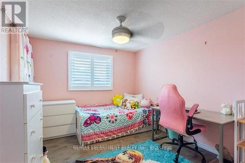 24 Spartan Avenue, Hamilton, ON - Indoor Photo Showing Bedroom