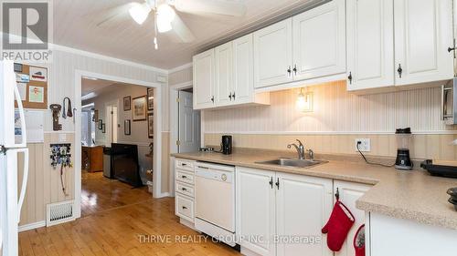 114 Price Street, London, ON - Indoor Photo Showing Kitchen