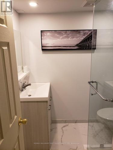 37 Mutual Street, Toronto, ON - Indoor Photo Showing Bathroom