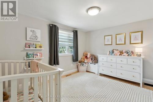 2442 Arioso Court, Mississauga, ON - Indoor Photo Showing Bedroom