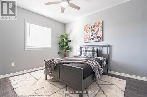 2834 Perry Avenue, Ramara (Brechin), ON - Indoor Photo Showing Bedroom