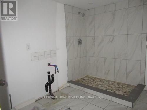 1650 King Street E, Hamilton, ON - Indoor Photo Showing Bathroom