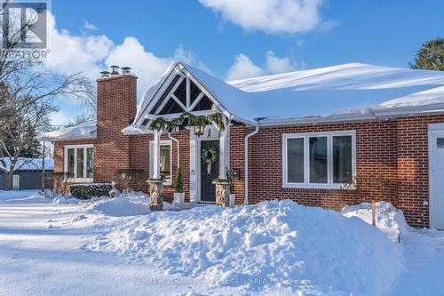 68 Dundonald Street, Barrie, ON - Outdoor