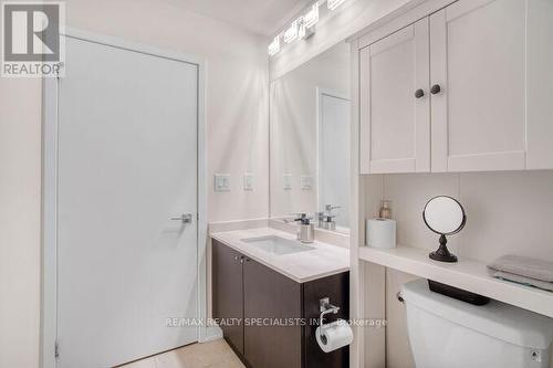 1403 - 510 Curran Place, Mississauga, ON - Indoor Photo Showing Bathroom