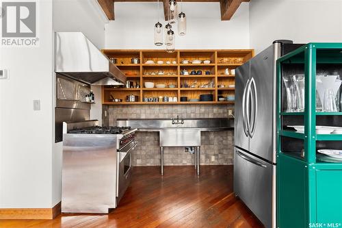 202 1205 Broad Street, Regina, SK - Indoor Photo Showing Kitchen