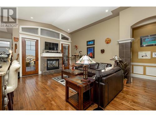 603 Arbor View Drive, Kelowna, BC - Indoor Photo Showing Living Room With Fireplace