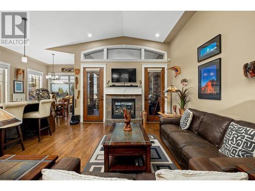 603 Arbor View Drive, Kelowna, BC - Indoor Photo Showing Living Room With Fireplace