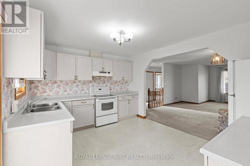 6 Marks Crescent, St. Catharines (462 - Rykert/Vansickle), ON 