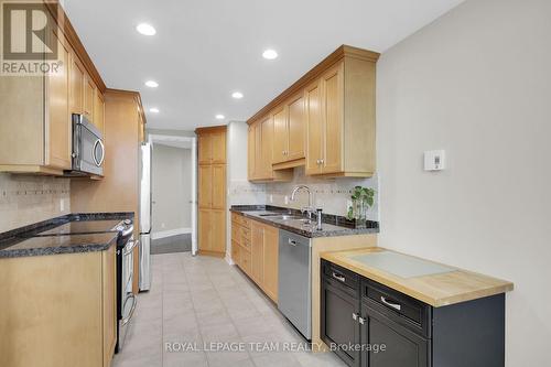 1201 - 3580 Rivergate Way, Ottawa, ON - Indoor Photo Showing Kitchen