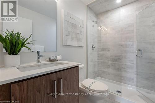 16 - 3562 Colonial Drive, Mississauga (Erin Mills), ON - Indoor Photo Showing Bathroom