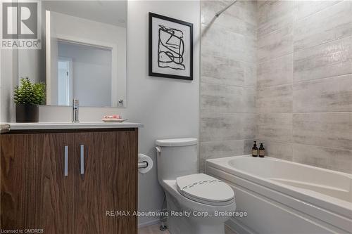 16 - 3562 Colonial Drive, Mississauga (Erin Mills), ON - Indoor Photo Showing Bathroom