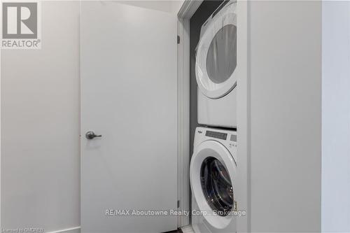 16 - 3562 Colonial Drive, Mississauga (Erin Mills), ON - Indoor Photo Showing Laundry Room