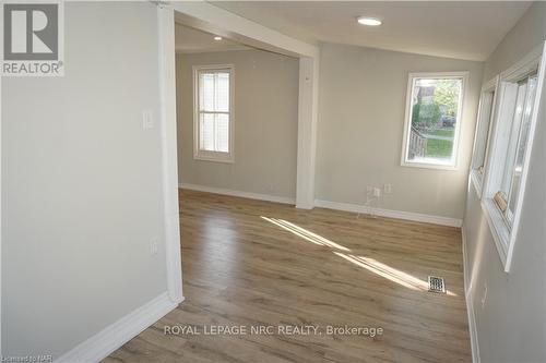 25 Lillian Street, Fort Erie (333 - Lakeshore), ON - Indoor Photo Showing Other Room