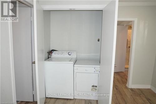 25 Lillian Street, Fort Erie (333 - Lakeshore), ON - Indoor Photo Showing Laundry Room