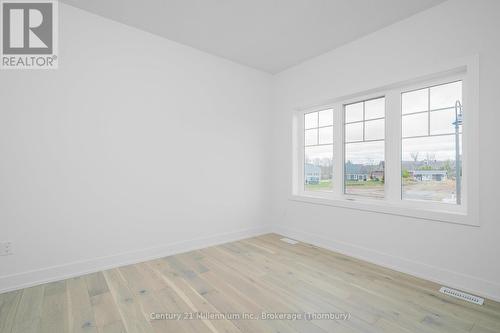 321 Telford Trail, Georgian Bluffs, ON - Indoor Photo Showing Other Room