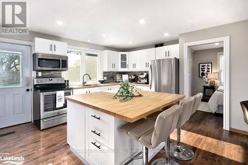 73 Arthur Street, Blue Mountains (Thornbury), ON - Indoor Photo Showing Kitchen