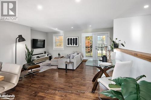 73 Arthur Street, Blue Mountains (Thornbury), ON - Indoor Photo Showing Living Room