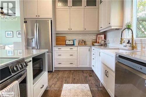 206133 Hwy 26, Meaford, ON - Indoor Photo Showing Kitchen With Stainless Steel Kitchen With Upgraded Kitchen