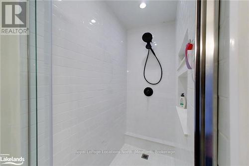 206133 Hwy 26, Meaford, ON - Indoor Photo Showing Bathroom