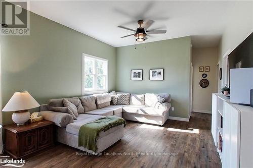 206133 Hwy 26, Meaford, ON - Indoor Photo Showing Living Room