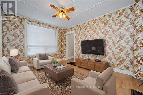 25 Blandford Street, Toronto (Oakwood-Vaughan), ON - Indoor Photo Showing Living Room