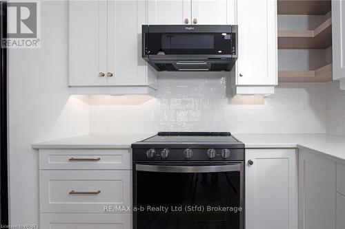 7 Nelson Street, West Perth (Mitchell), ON - Indoor Photo Showing Kitchen