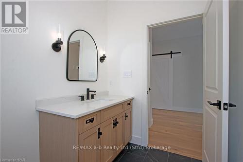 7 Nelson Street, West Perth (Mitchell), ON - Indoor Photo Showing Bathroom