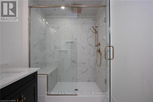 7 Nelson Street, West Perth (Mitchell), ON - Indoor Photo Showing Bathroom