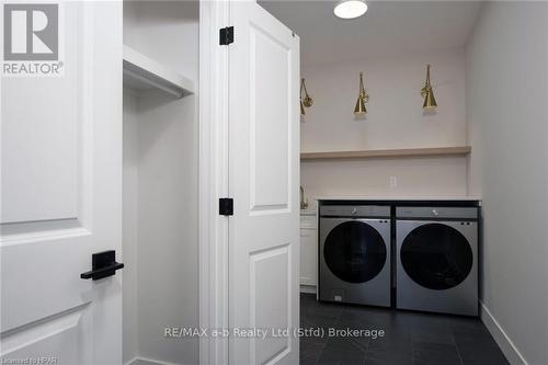 7 Nelson Street, West Perth (Mitchell), ON - Indoor Photo Showing Laundry Room