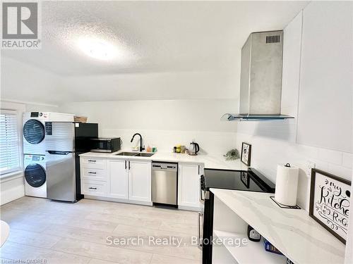 14 Kennedy Avenue, Kitchener, ON - Indoor Photo Showing Kitchen With Double Sink