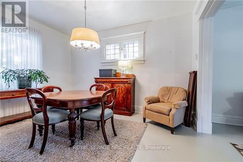 39 Fielden Avenue, Port Colborne (878 - Sugarloaf), ON - Indoor Photo Showing Dining Room