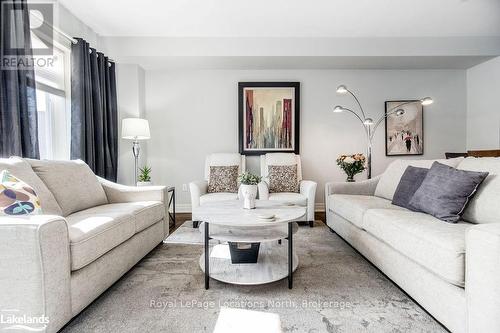 42 Joseph Trail, Collingwood, ON - Indoor Photo Showing Living Room