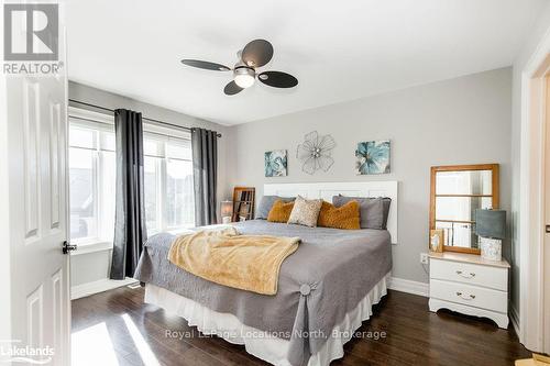 42 Joseph Trail, Collingwood, ON - Indoor Photo Showing Bedroom