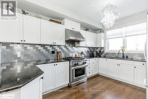 42 Joseph Trail, Collingwood, ON - Indoor Photo Showing Kitchen