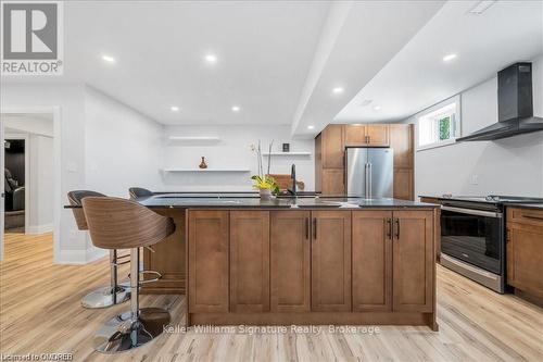 37 Eleventh Road E, Hamilton, ON - Indoor Photo Showing Kitchen