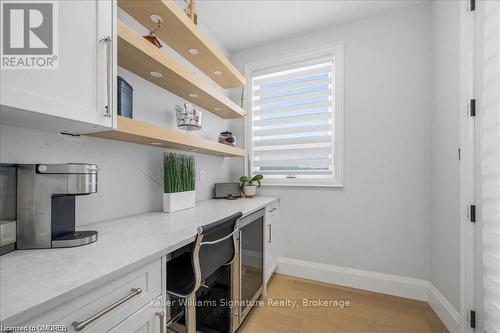 37 Eleventh Road E, Hamilton, ON - Indoor Photo Showing Other Room