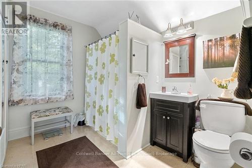 110 Quebec Street, Goderich (Goderich Town), ON - Indoor Photo Showing Bathroom