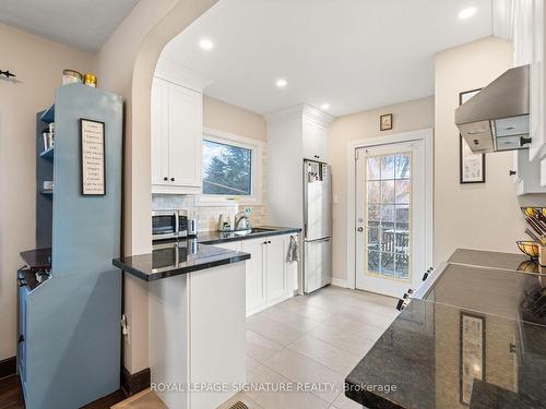 99 Mclaughlin Blvd, Oshawa, ON - Indoor Photo Showing Kitchen