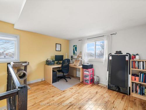 99 Mclaughlin Blvd, Oshawa, ON - Indoor Photo Showing Office