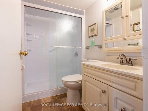 204-8 Fead St, Orangeville, ON - Indoor Photo Showing Bathroom