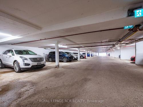 204-8 Fead St, Orangeville, ON - Indoor Photo Showing Garage