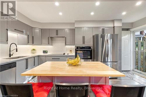 312B Bluevale Street N, Waterloo, ON - Indoor Photo Showing Kitchen With Stainless Steel Kitchen With Upgraded Kitchen