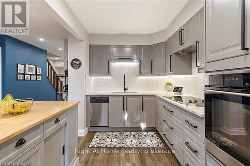 312B Bluevale Street N, Waterloo, ON - Indoor Photo Showing Kitchen With Stainless Steel Kitchen With Upgraded Kitchen