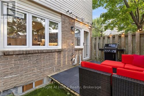 312B Bluevale Street N, Waterloo, ON - Outdoor