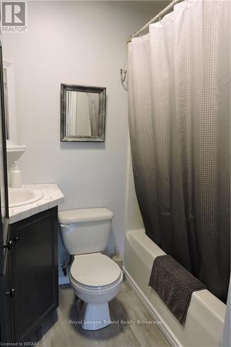 14 Elgin Street W, Norwich (Norwich Town), ON - Indoor Photo Showing Bathroom