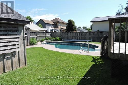 14 Elgin Street W, Norwich (Norwich Town), ON - Outdoor With In Ground Pool With Backyard