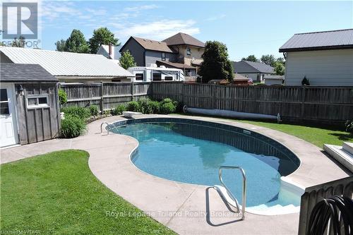 14 Elgin Street W, Norwich (Norwich Town), ON - Outdoor With In Ground Pool With Backyard